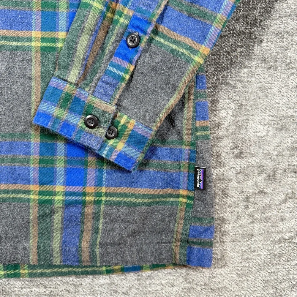 Patagonia fjord flannel